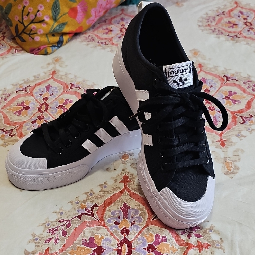Adidas Black and White Nizza Sneakers In Size US 9.5 Women's